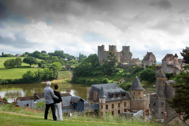 Bourbon-l'Archambault, vue sur chateau