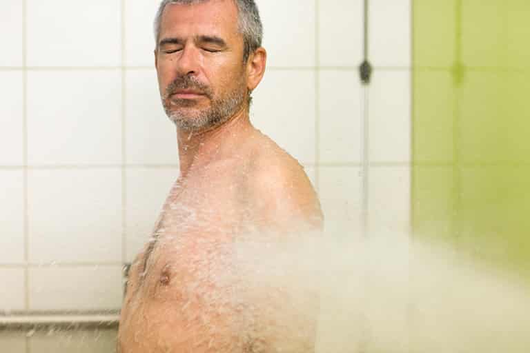 Douche au jet haute pression, douche thermale au jet